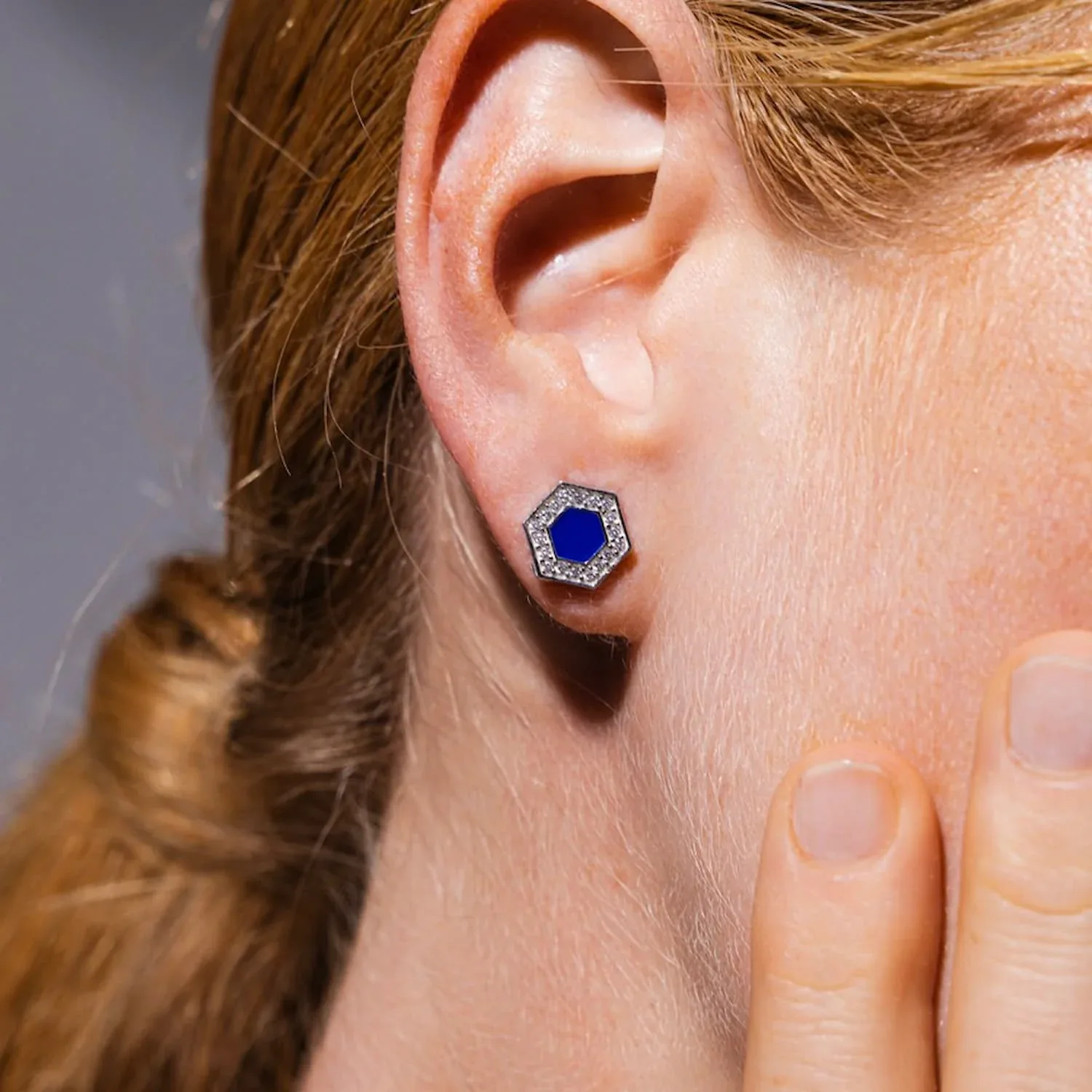 Deco Stud Earrings in Silver With Blue & Pavé - Image 2