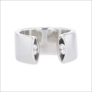 Diamond Hugging Ring Platinum