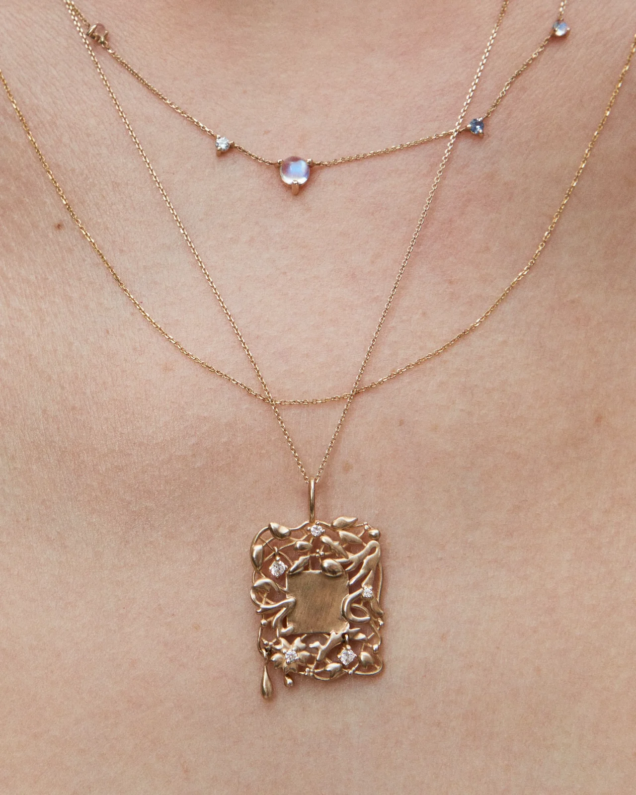 Large Diamond Lace Pendant - Image 2