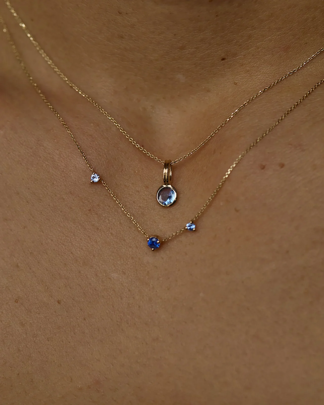 Round Cut Sapphire Rain Pendant No. 11 - Image 2